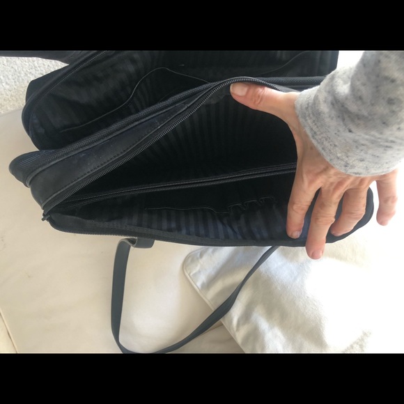 Tumi long handled briefcase bag black EUC - Picture 4 of 8